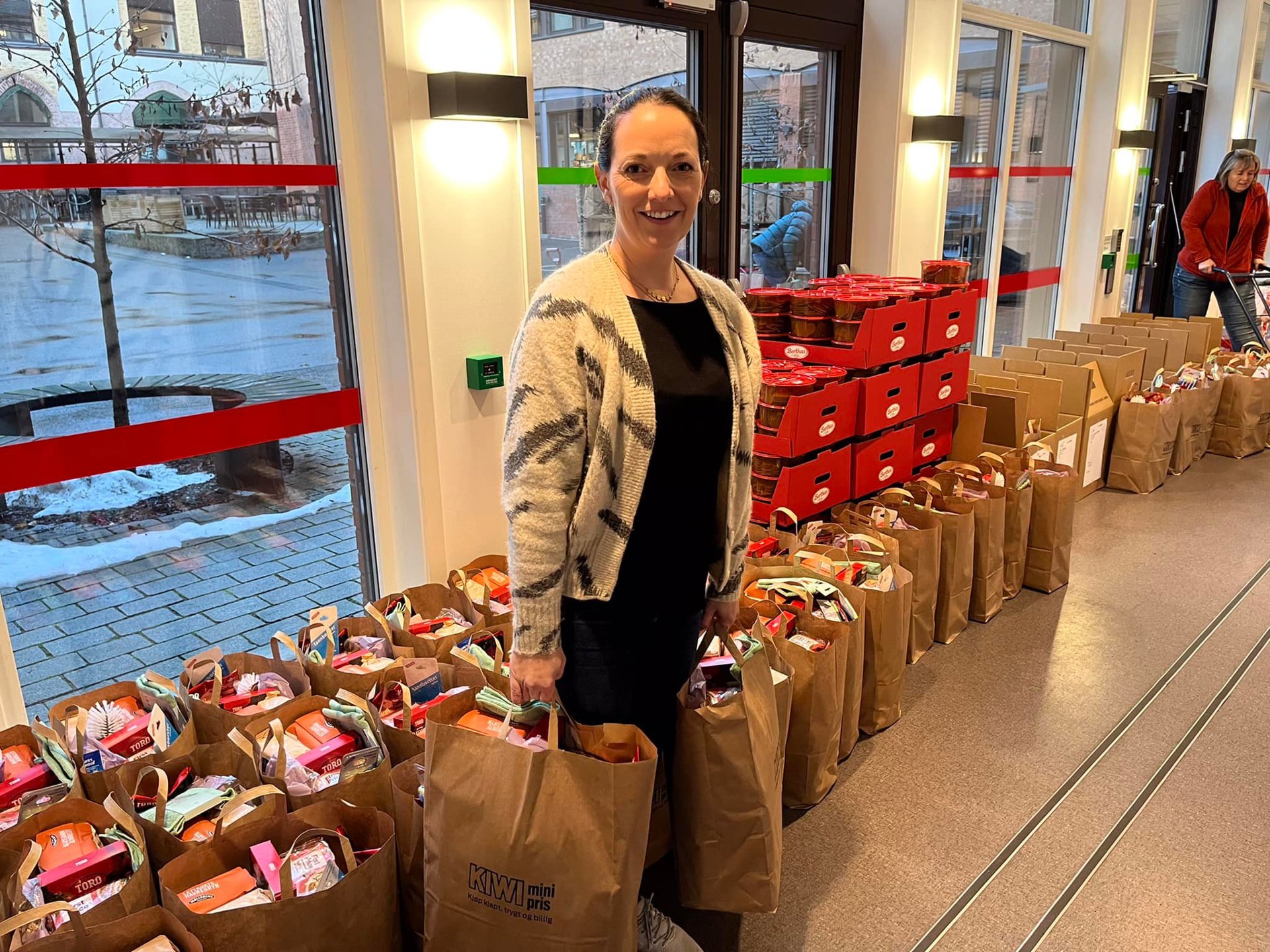 250 JULEESKER TIL VANSKELIGSTILTE FAMILIER